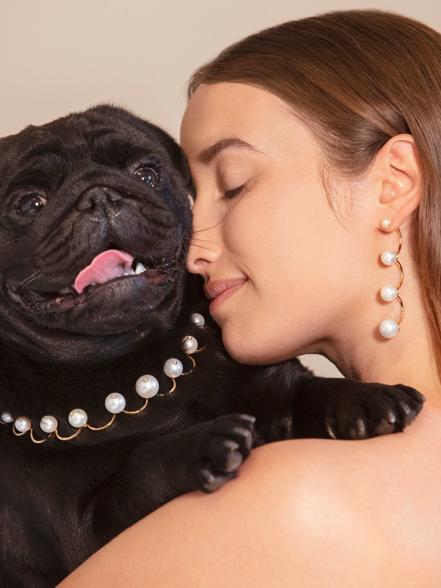 Pearl piercing necklace